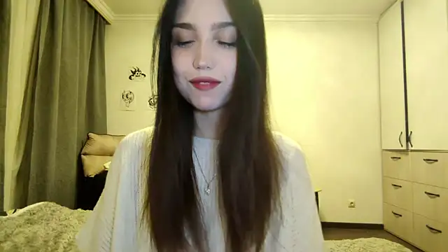 Qwami Amie online show from 02.21.26