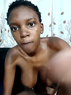 Snapshot of PetiteDoll_06 chatting on 02.20.26 PetiteDoll 06 online show from 02.20.26