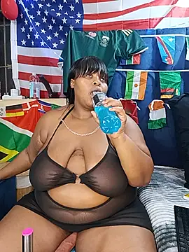 ChoklitBerryXX online show from 06.26.26