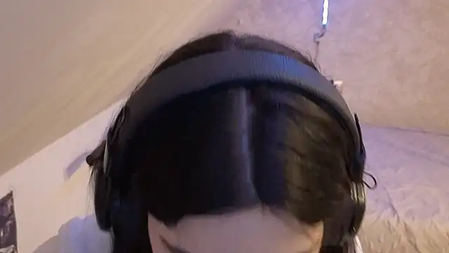 Snapshot of KizzieSchronce chatting on 02.10.26 KizzieSchronce online show from 02.10.26