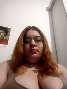 Snapshot of LilithUmbra chatting on 12.21.25 LilithUmbra online show from 12.21.25