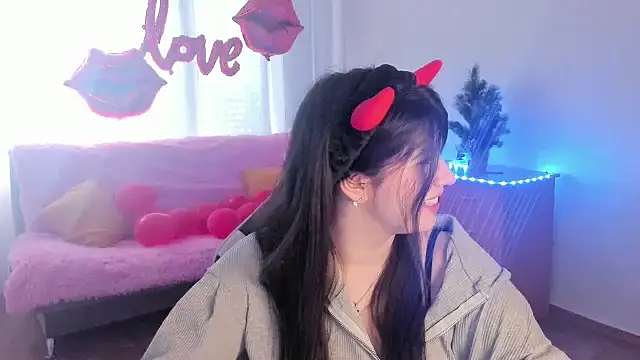 KisaModel online show from 03.02.26