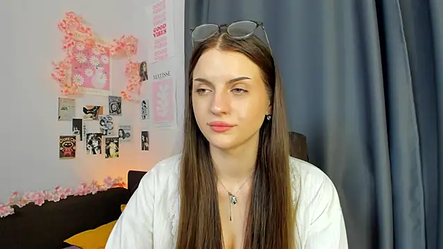 KathiGulston online show from 04.30.26