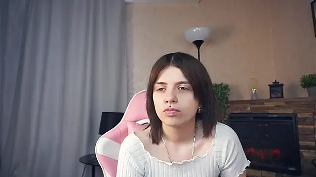 Snapshot of IleanaPishko chatting on 01.07.26 IleanaPishko online show from 01.07.26