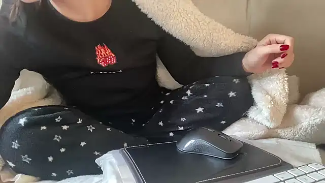 ijustturned18today online show from 12.22.25