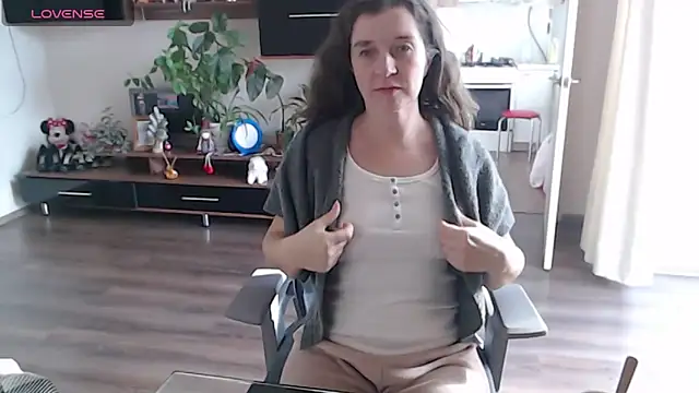 SofiaBoone online show from 01.18.26