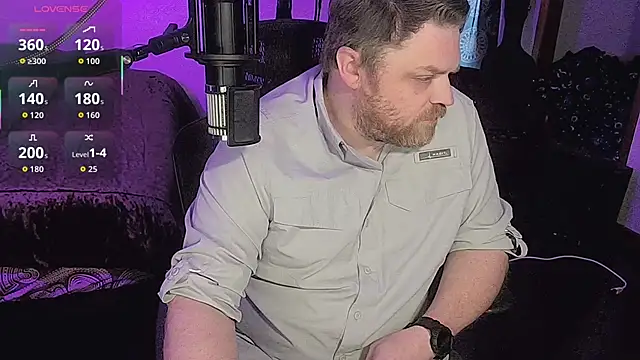 Snapshot of Bi_Master_Mack chatting on 02.10.26 Bi Master Mack online show from 02.10.26