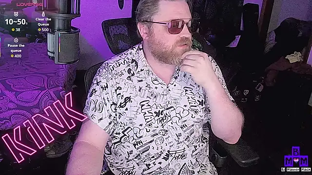 Snapshot of Bi_Master_Mack chatting on 03.08.26 Bi Master Mack online show from 03.08.26