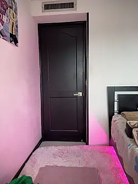 Annyhathatway online show from 01.10.26