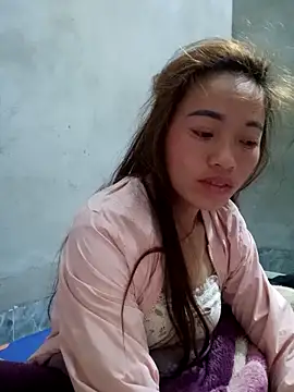 Snapshot of little-effy chatting on 02.02.26 little-effy online show from 02.02.26