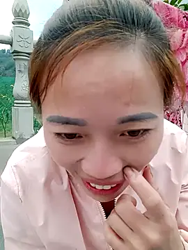 Snapshot of little-effy chatting on 02.03.26 little-effy online show from 02.03.26