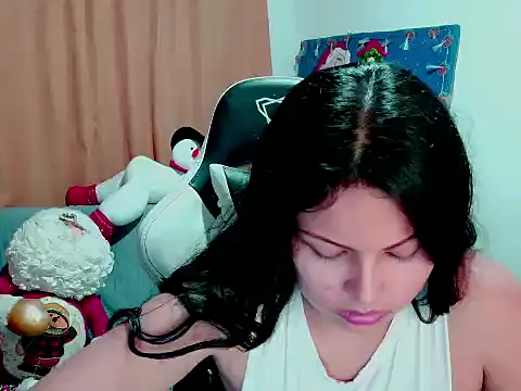 Snapshot of milk_hot_mafe chatting on 12.15.25 milk hot mafe online show from 12.15.25