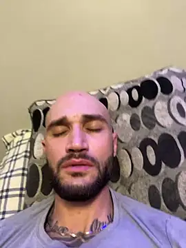 kingNQueen1211 online show from 05.27.26