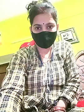 Snapshot of Lali-laila chatting on 12.17.25 Lali-laila online show from 12.17.25