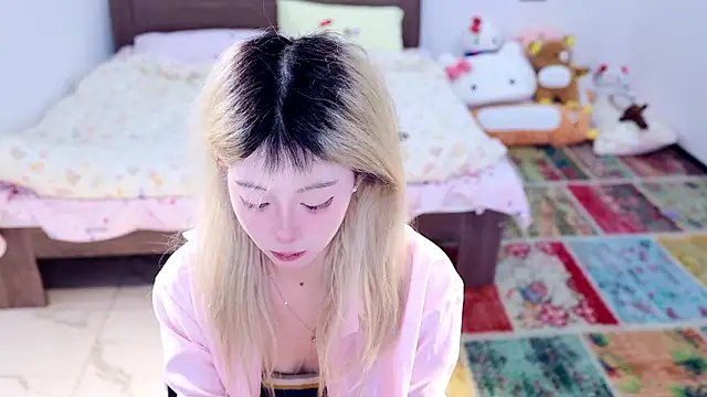 Snapshot of dali83 chatting on 02.09.26 dali83 online show from 02.09.26