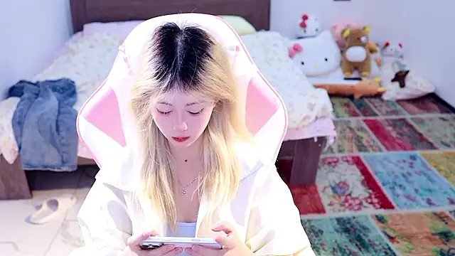 Snapshot of dali83 chatting on 02.09.26 dali83 online show from 02.09.26