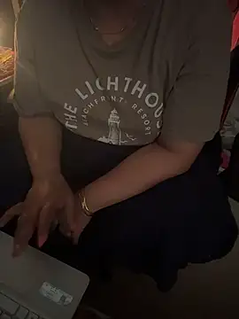 butterflyslay online show from 04.19.26
