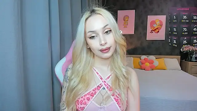 LanaMiracle online show from 02.17.26