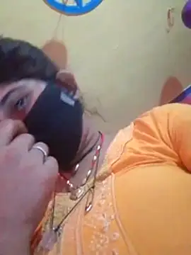 Snapshot of Aaisha_01 chatting on 01.17.26 Aaisha 01 online show from 01.17.26