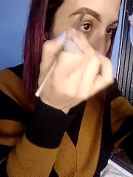 Moolly Evanz online show from 04.21.26
