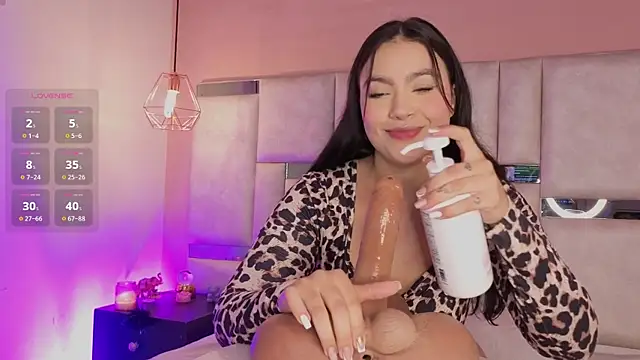 kylie river online show from 08.04.26