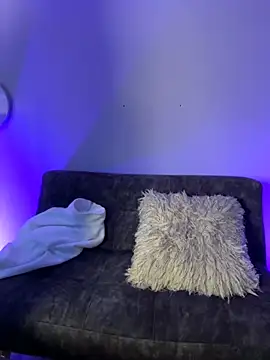 Snapshot of Lunaclarx chatting on 12.18.25 Lunaclarx online show from 12.18.25