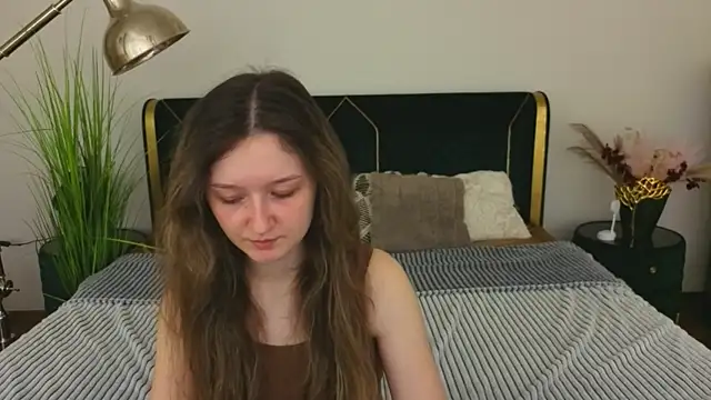 CyrenaLuxe online show from 03.28.26