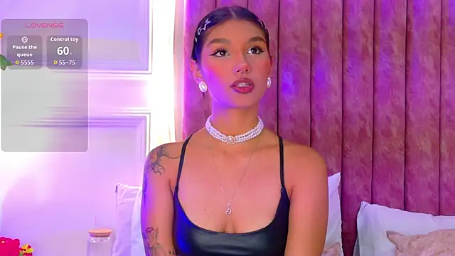 Mimi-Nyx online show from 05.04.26