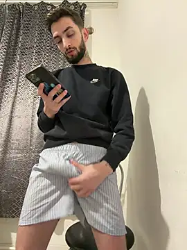 Snapshot of Juliann69Ramiro chatting on 01.11.26 Juliann69Ramiro online show from 01.11.26