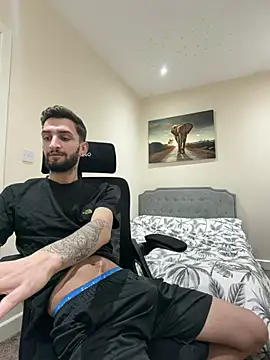 Snapshot of Juliann69Ramiro chatting on 01.15.26 Juliann69Ramiro online show from 01.15.26