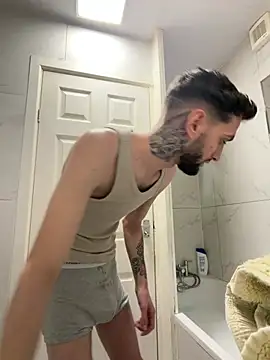 Snapshot of Juliann69Ramiro chatting on 02.18.26 Juliann69Ramiro online show from 02.18.26