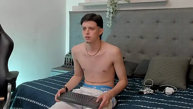 Snapshot of sebastamayo_ chatting on 02.03.26 sebastamayo online show from 02.03.26