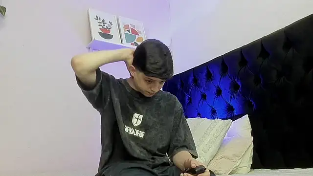 sebastamayo  online show from 04.29.26