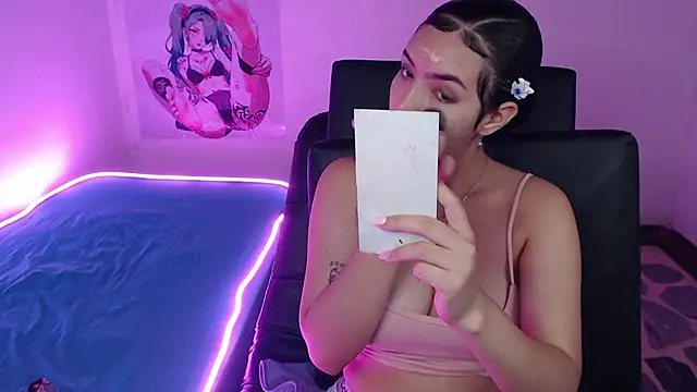 Snapshot of kari-10 chatting on 01.15.26 kari-10 online show from 01.15.26