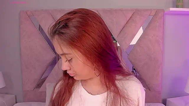 Snapshot of Amelia_Saenz_ chatting on 06.15.26 Amelia Saenz online show from 06.15.26