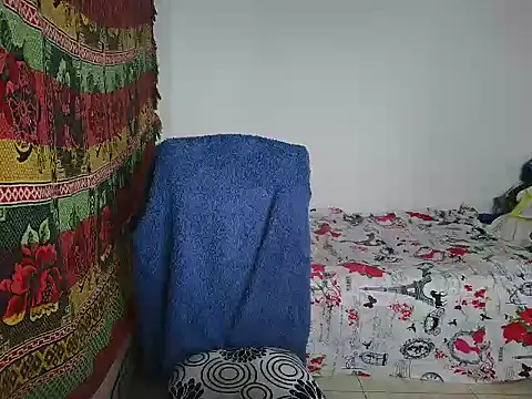 Snapshot of arianna_blonde chatting on 01.06.26 arianna blonde online show from 01.06.26