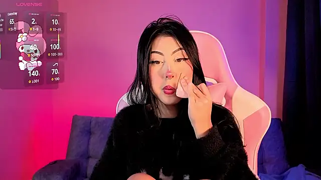 Snapshot of sharonbone chatting on 03.03.26 sharonbone online show from 03.03.26