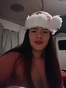 Snapshot of Krolaykate chatting on 12.21.25 Krolaykate online show from 12.21.25