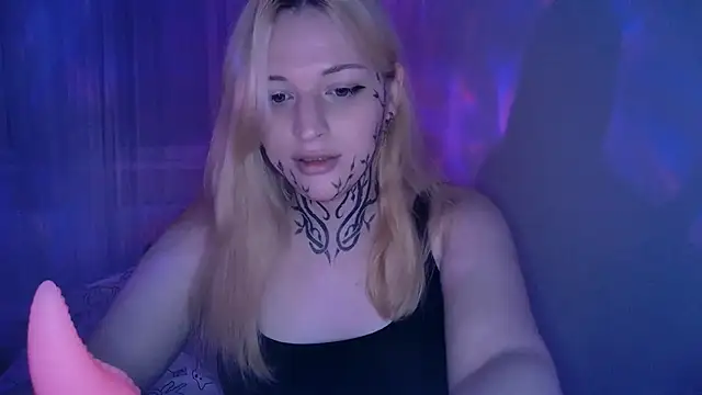 AlexaLaRose2 online show from 12.14.25