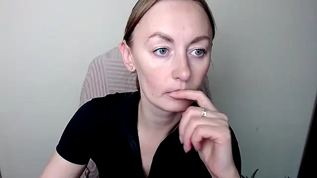 LiaSeass  online show from 01.10.26