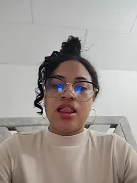 DAFNNEE HOT online show from 06.17.26