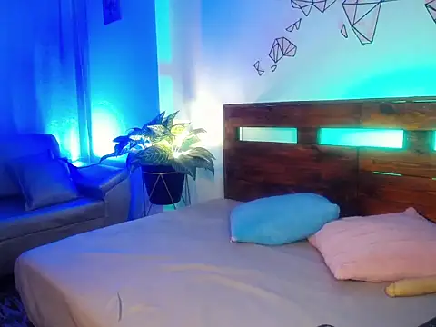 Catalinajoyful online show from 02.21.26