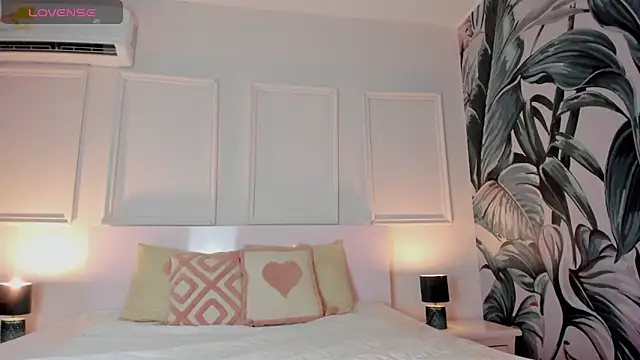 Snapshot of EVANGELIINE_21 chatting on 02.01.26 EVANGELIINE 21 online show from 02.01.26