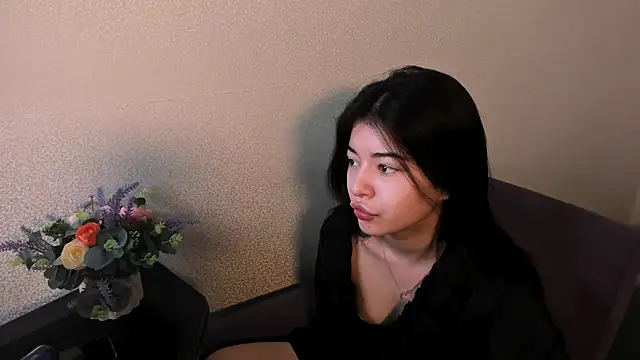 LisaColee online show from 05.06.26