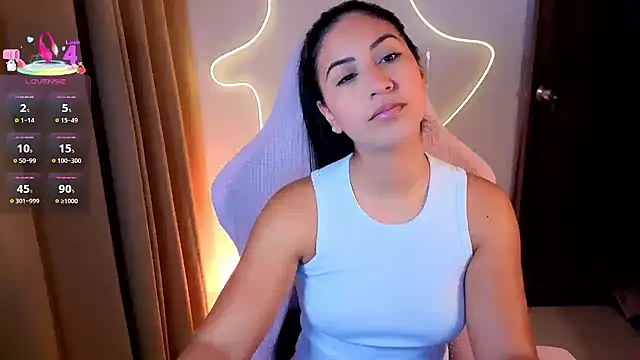 Snapshot of chloebum_ chatting on 12.22.25 chloebum online show from 12.22.25