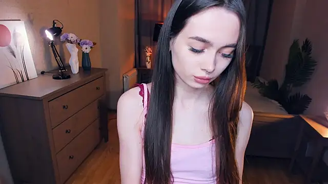 Snapshot of YvonneRobes chatting on 01.15.26 YvonneRobes online show from 01.15.26