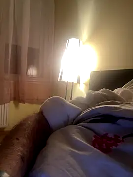 Snapshot of csikar chatting on 12.17.25 csikar online show from 12.17.25