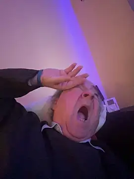 Snapshot of csikar chatting on 02.21.26 csikar online show from 02.21.26