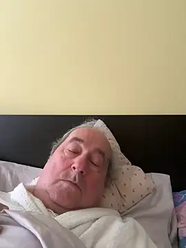 Snapshot of csikar chatting on 03.17.26 csikar online show from 03.17.26