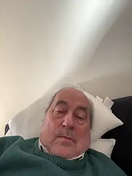 Snapshot of csikar chatting on 03.19.26 csikar online show from 03.19.26